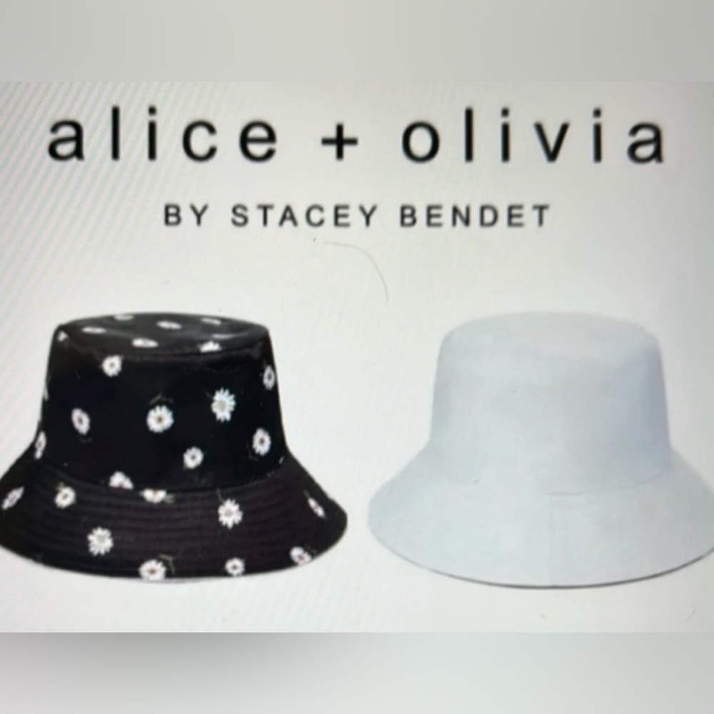 Alice + Olivia Reversible Bucket Hat Black w/ Daises or All White Beach Summer